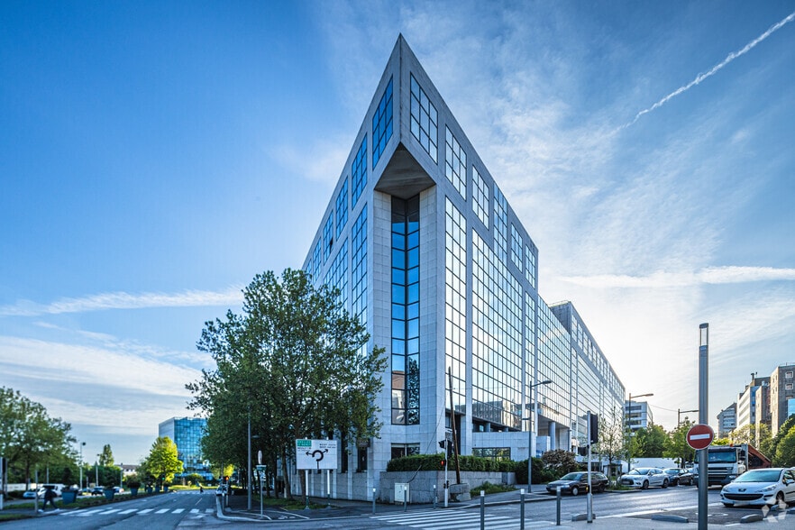 10 Boulevard Du Mont D'Est, Noisy-le-Grand à louer - Photo de l’immeuble – Image 2 sur 4