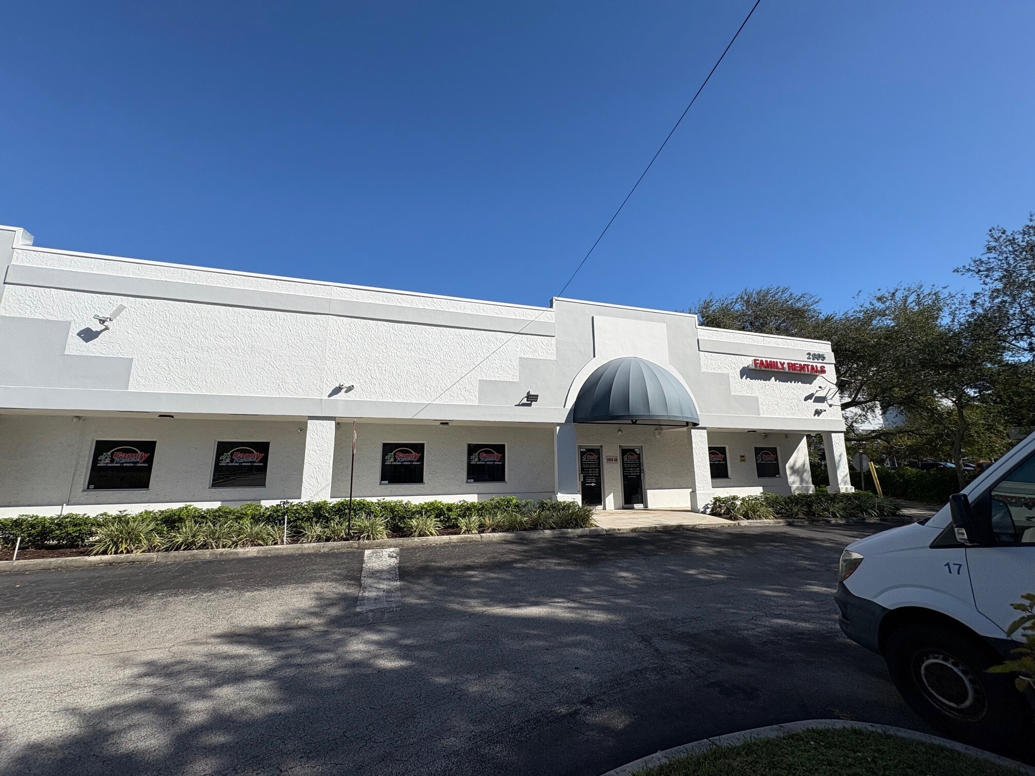 2855-2915 S Congress Ave, Delray Beach, FL à louer Photo de l’immeuble– Image 1 sur 3