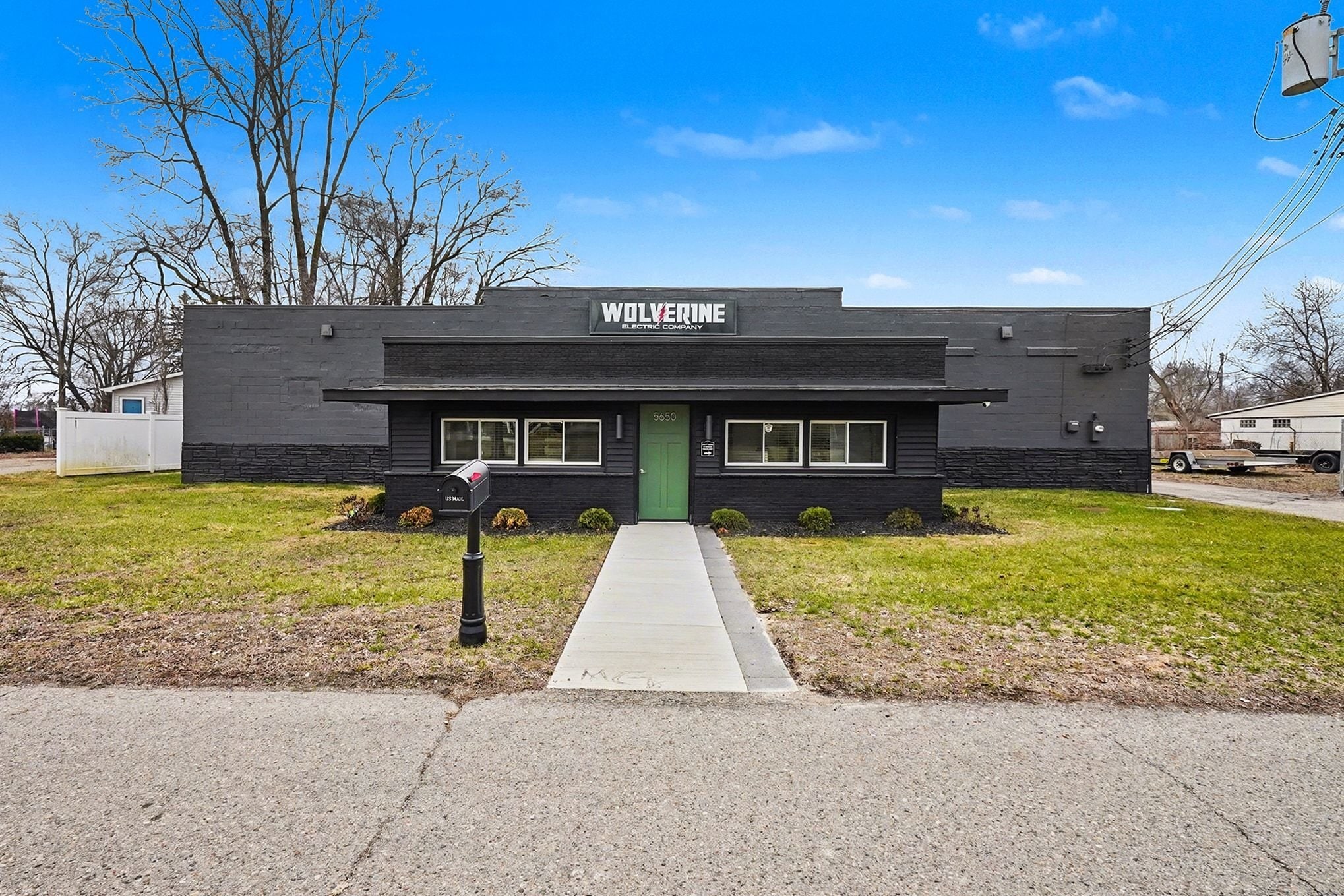 5650 Jamestown Rd, Shelby Township, MI à vendre Photo principale– Image 1 sur 29
