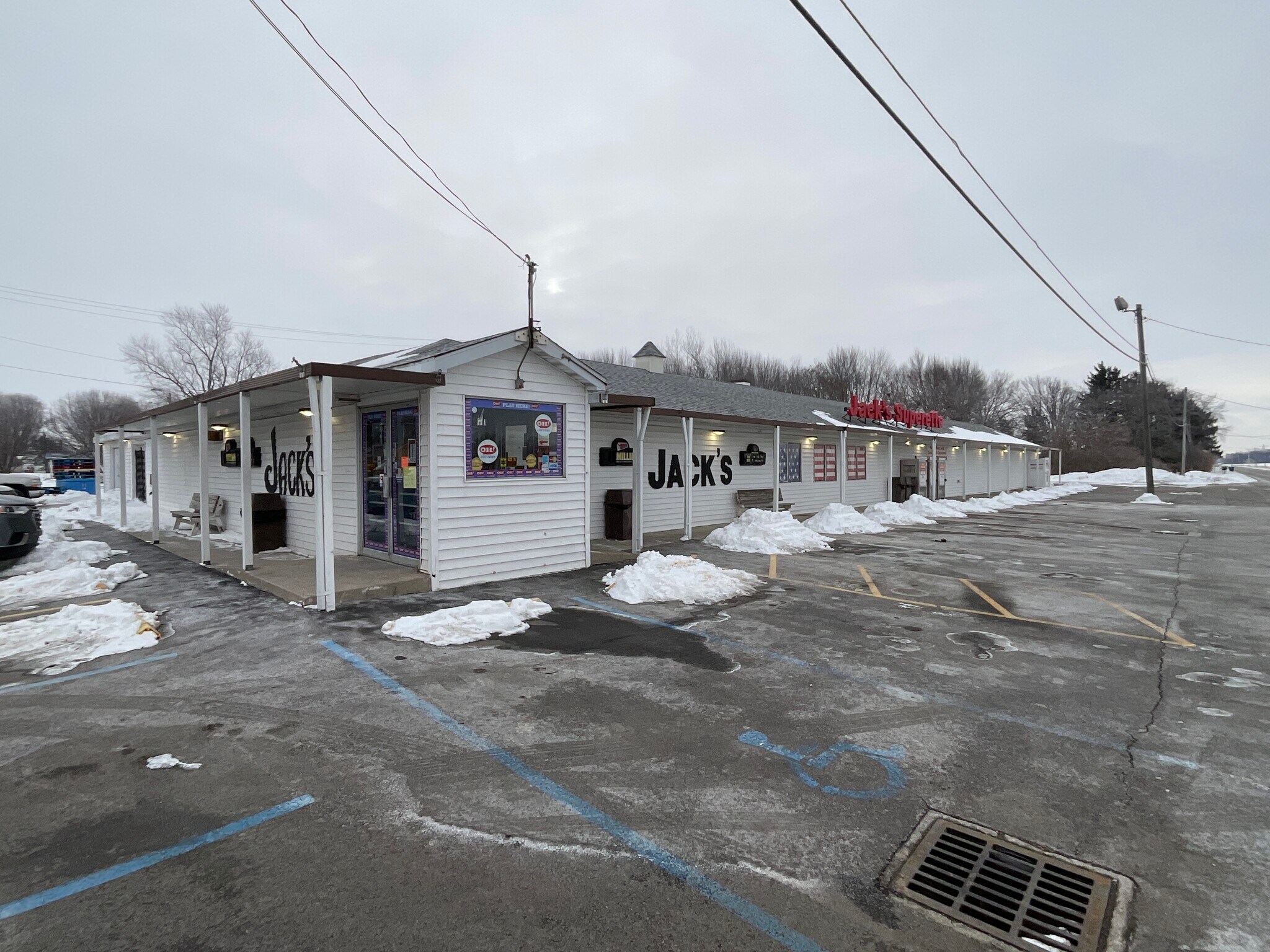 56 N Howard Rd, Curtice, OH à vendre Photo principale– Image 1 sur 16