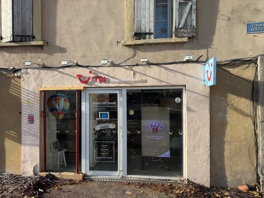 Local d’activités dans Aix-en-Provence à louer Photo de l’immeuble– Image 1 sur 3