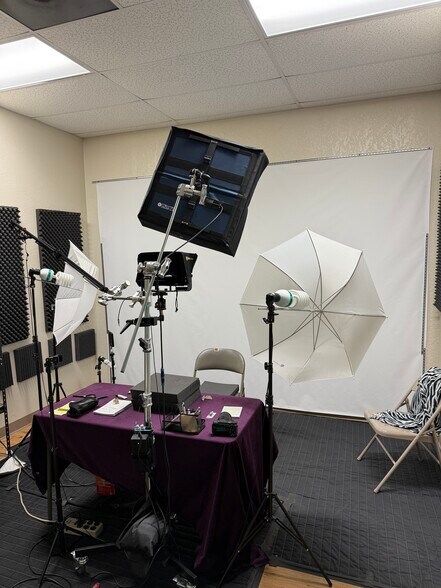 1500 FM 2673, Canyon Lake, TX à louer - Photo de l’immeuble – Image 3 sur 8