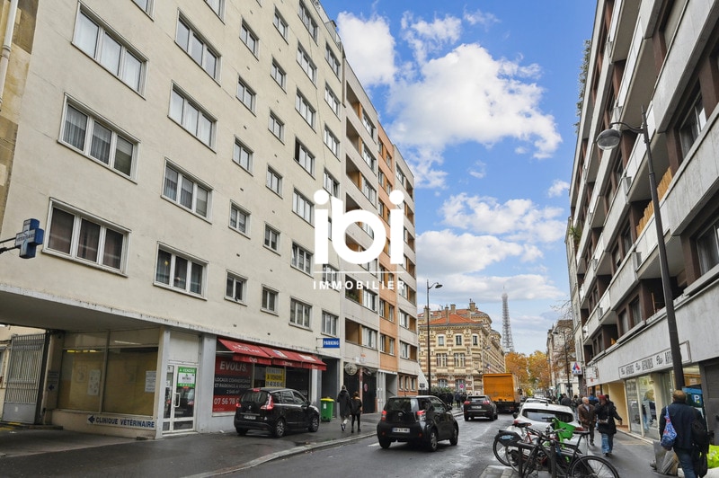 72 Rue Saint-Charles, Paris à louer Photo de l’immeuble– Image 1 sur 27