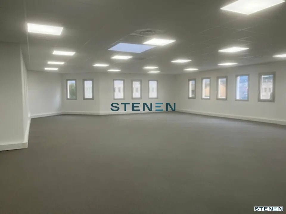 Bureau dans La Penne-sur-Huveaune à louer Photo intérieure– Image 1 sur 3