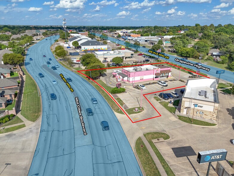 460 Grapevine Hwy, Hurst, TX à vendre - Photo de l’immeuble – Image 3 sur 9