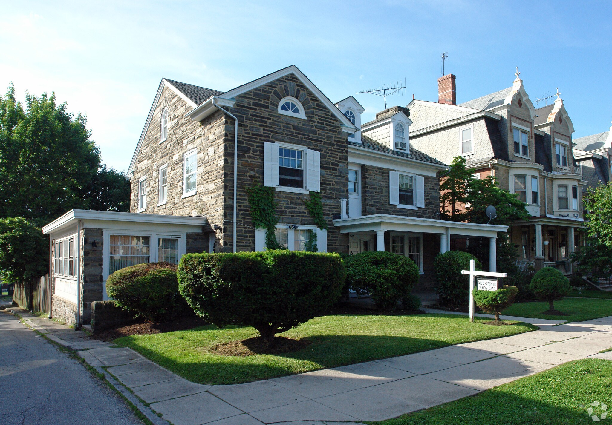 544 Haws Ave, Norristown, PA à louer Photo principale– Image 1 sur 28