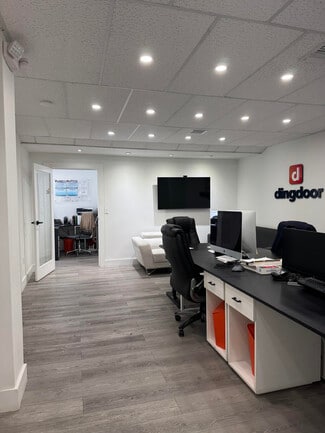 Plus de détails pour 5580 NW 7th St, Miami, FL - Bureau à louer