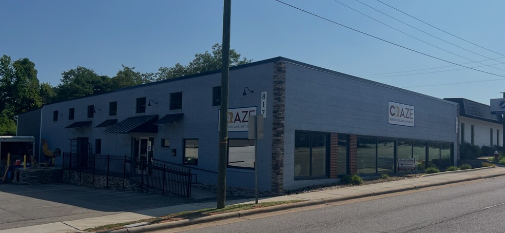 817 S Horner Blvd, Sanford, NC à louer - Photo de l’immeuble – Image 2 sur 10