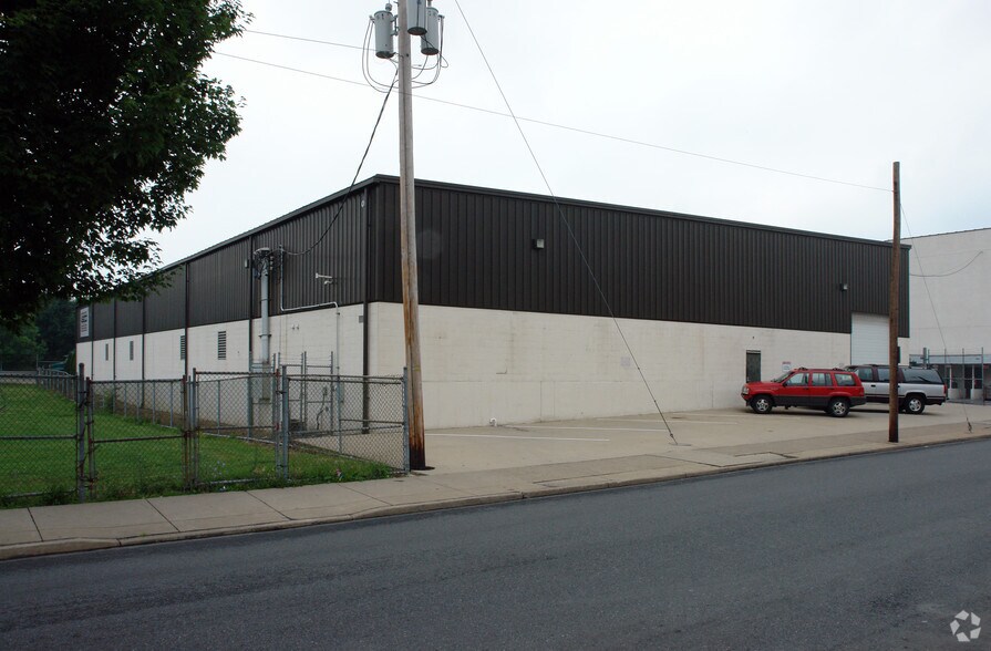 302 W Gordon St, Allentown, PA à vendre - Photo de l’immeuble – Image 2 sur 3
