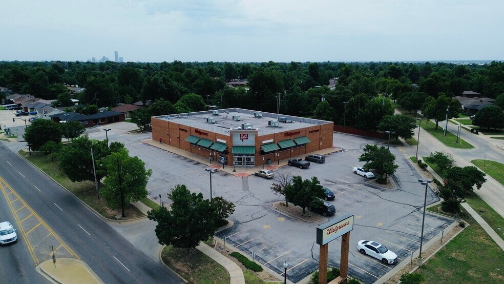 4400 NW 23rd St, Oklahoma City, OK à vendre - Photo de l’immeuble – Image 2 sur 9