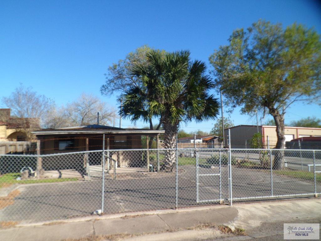1101 S F St, Harlingen, TX à vendre Photo de l’immeuble– Image 1 sur 11