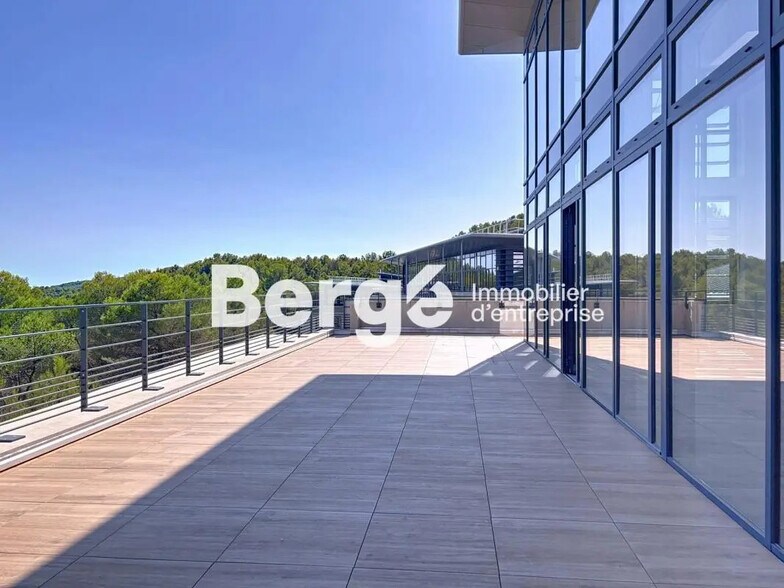 Bureau dans SOPHIA ANTIPOLIS à louer - Photo de l’immeuble – Image 3 sur 22