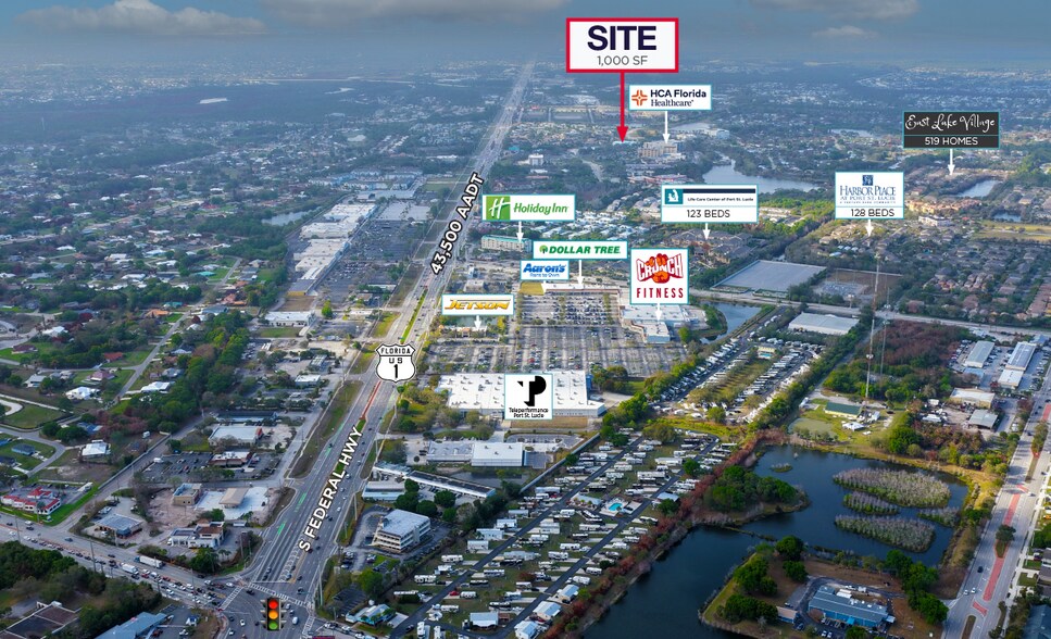 1696 SE Hillmoor Dr, Port Saint Lucie, FL à louer - Photo de l’immeuble – Image 2 sur 7