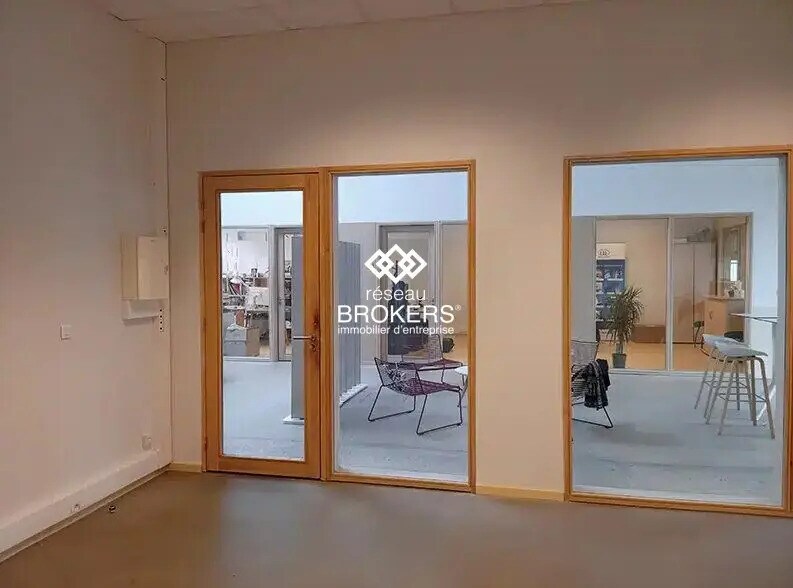 Bureau dans Saint-Étienne à louer - Photo de l’immeuble – Image 2 sur 6