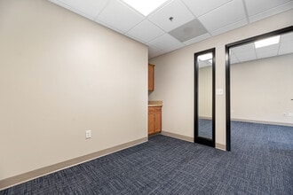 19720 Jetton Rd, Cornelius, NC à louer Photo intérieure– Image 2 sur 4