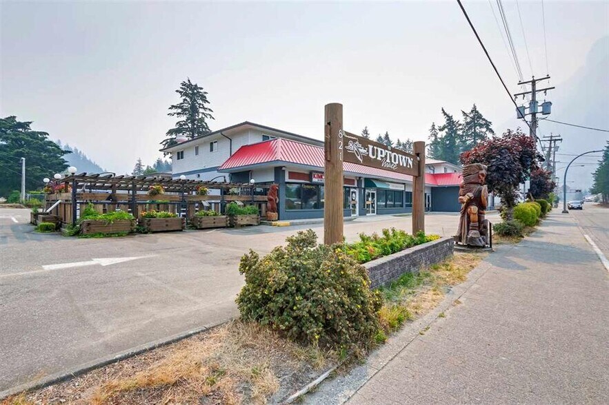 821 6 Ave, Hope, BC à vendre - Photo principale – Image 1 sur 4