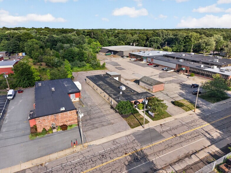 234 O'Neil Blvd, Attleboro, MA à vendre - Aérien – Image 3 sur 18