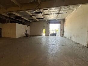 410 E Walnut Ave, Fullerton, CA à louer Photo intérieure– Image 2 sur 8