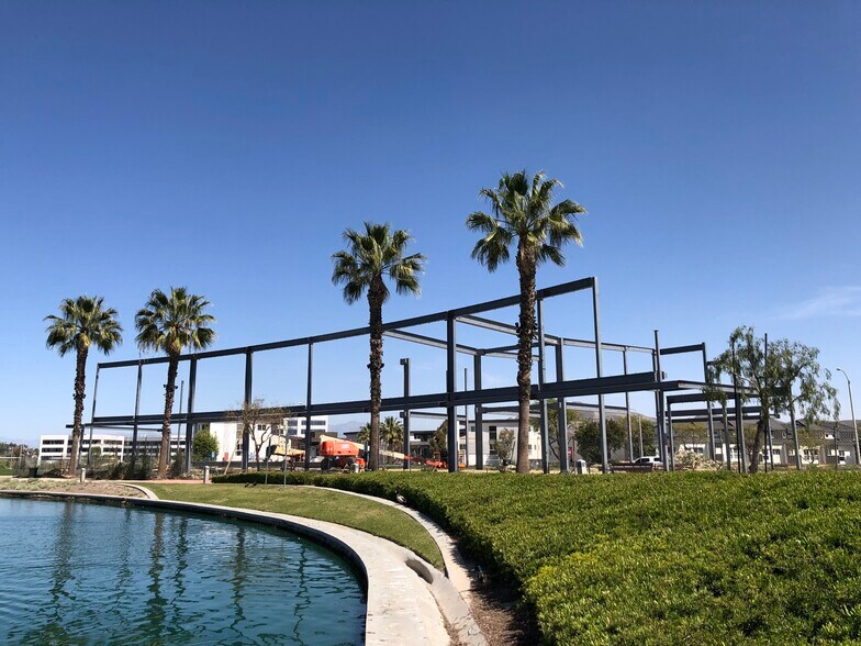 2794 Pronio Cir, Corona, CA à louer - Photo de la construction – Image 1 sur 9