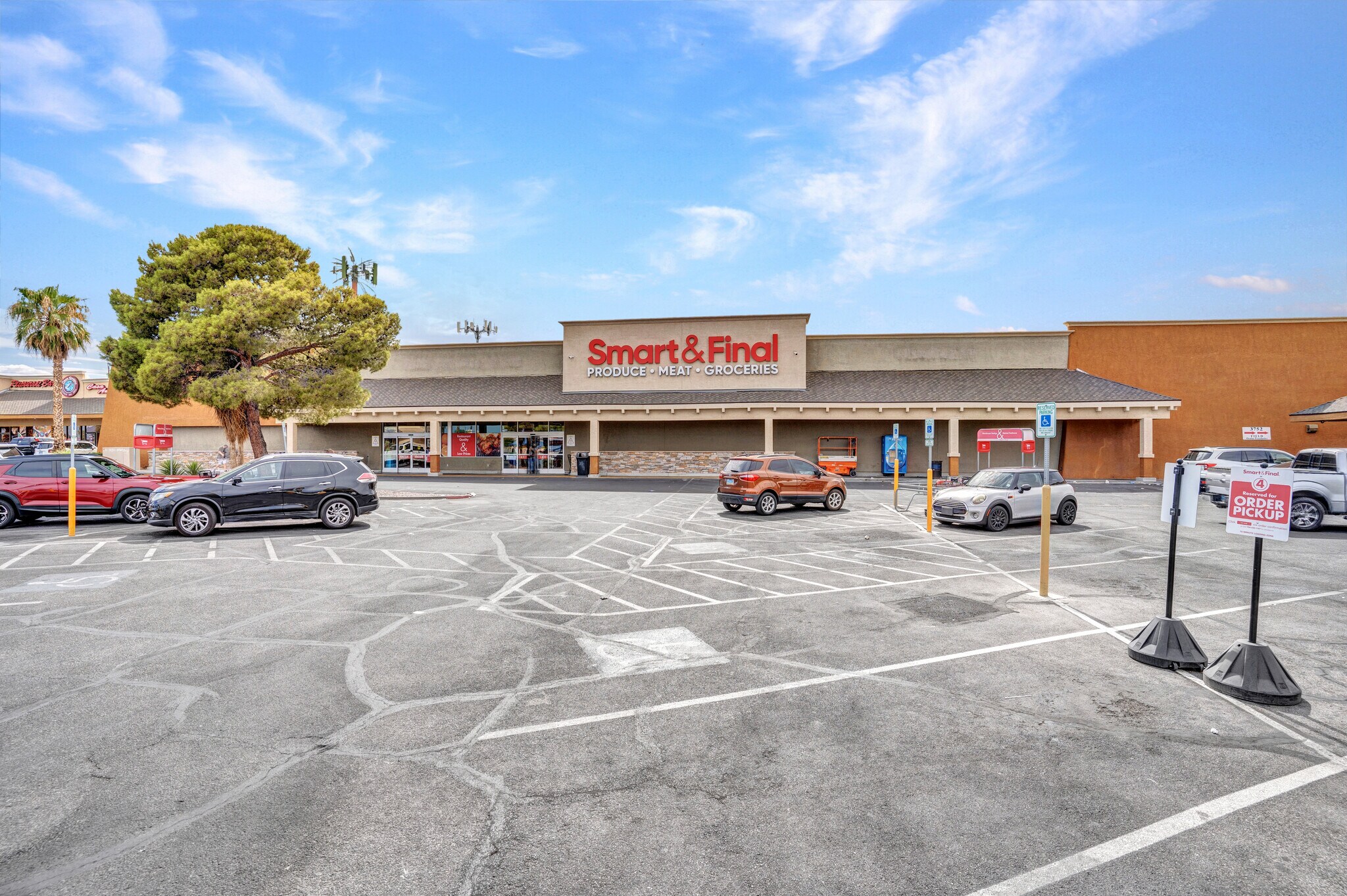 3728-3750 E Flamingo Rd, Las Vegas, NV à vendre Photo de l’immeuble– Image 1 sur 6