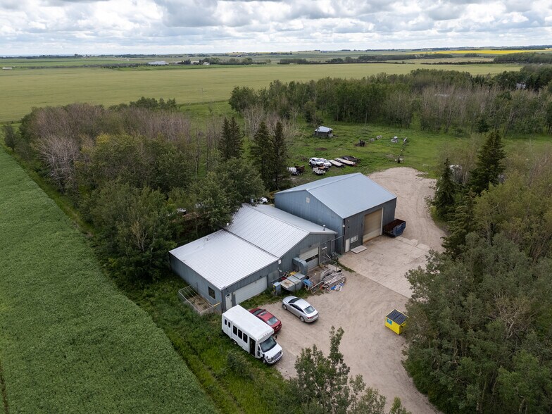 272128 Rge Rd 291 NE, Airdrie, AB à vendre - Photo de l’immeuble – Image 3 sur 24