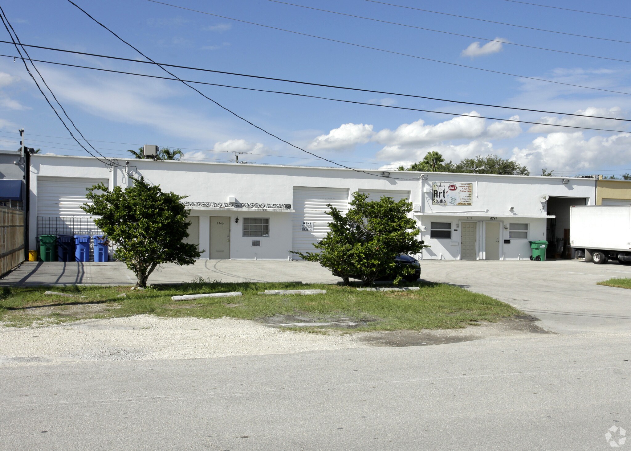 8741-8747 SW 129th St, Miami, FL à louer Photo principale– Image 1 sur 5
