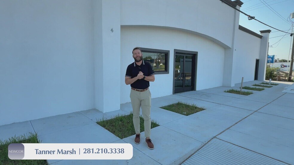2004 N Frazier St, Conroe, TX à louer - Vidéo sur l’annonce professionnelle – Image 2 sur 11