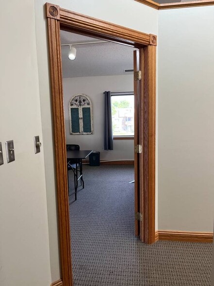 1435 Division St, Waite Park, MN à louer - Photo intérieure – Image 3 sur 19