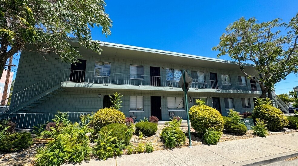 900 Willow St, Reno, NV à vendre - Photo de l’immeuble – Image 2 sur 22