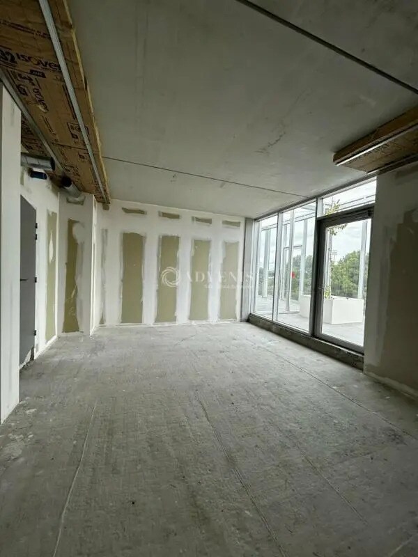 Plus de détails pour Bureau à vendre