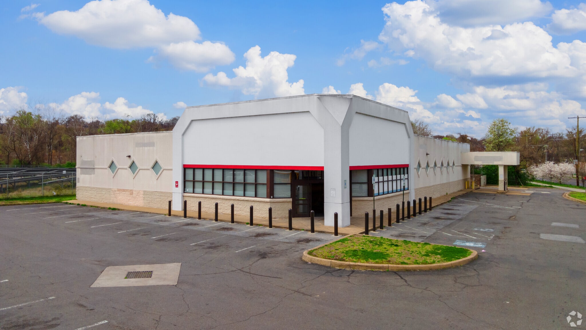 4635 S Capitol St SW, Washington, DC à louer Photo principale– Image 1 sur 17