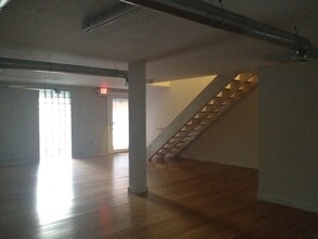 2035 Manchester St NE, Atlanta, GA à louer Photo intérieure– Image 2 sur 4