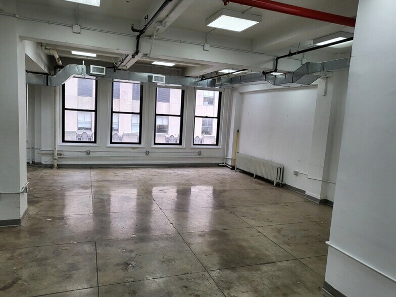 64 W 48th St, New York, NY à louer - Photo intérieure – Image 2 sur 7
