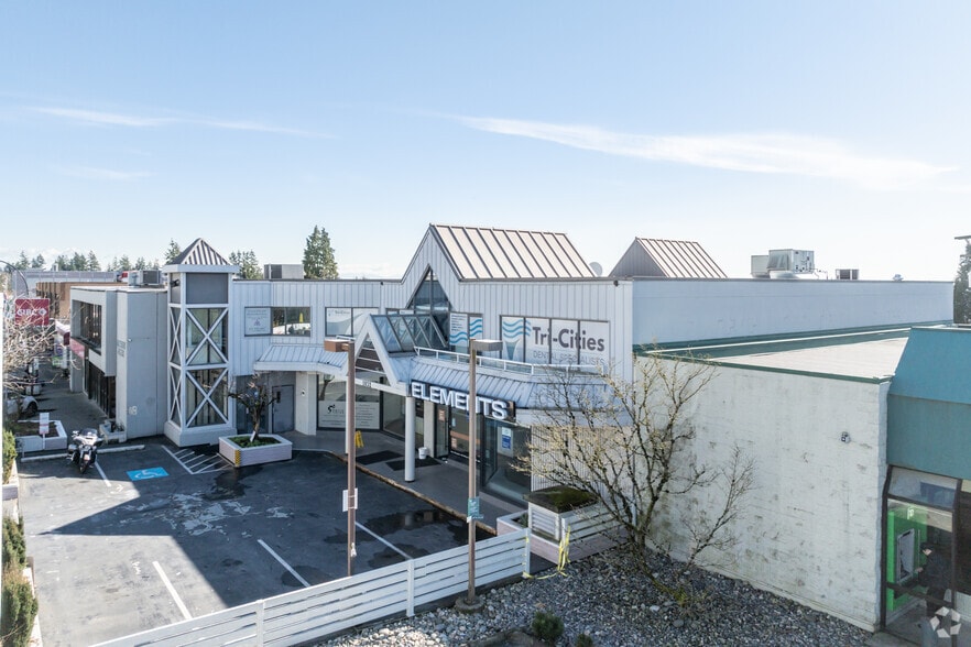1032 Austin Ave, Coquitlam, BC à vendre - Photo principale – Image 2 sur 6