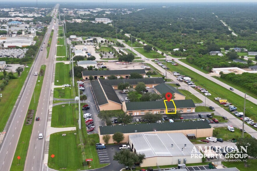 19800 Veterans Blvd, Port Charlotte, FL à vendre - Photo de l’immeuble – Image 1 sur 4