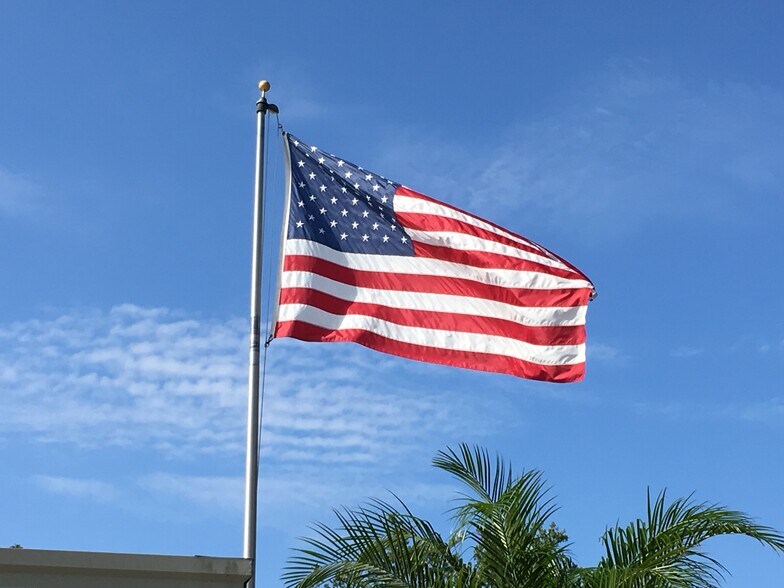 1395 West Bay Dr, Largo, FL à vendre - Aérien – Image 2 sur 16