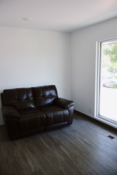 244 W 300 S, Provo, UT à louer - Photo de l’immeuble – Image 2 sur 4