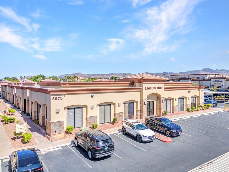 8905 S Pecos Rd, Henderson, NV à louer - Photo de l’immeuble – Image 2 sur 32