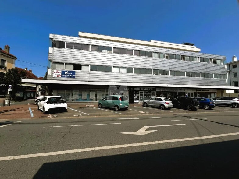 Bureau dans Corbeil-Essonnes à louer - Photo de l’immeuble – Image 2 sur 10