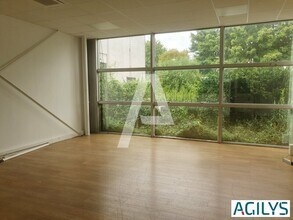 Bureau dans Champigny-sur-Marne à vendre Photo intérieure– Image 1 sur 9