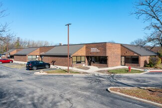Plus de détails pour 901 Biesterfield Rd, Elk Grove Village, IL - Bureau/Médical à louer