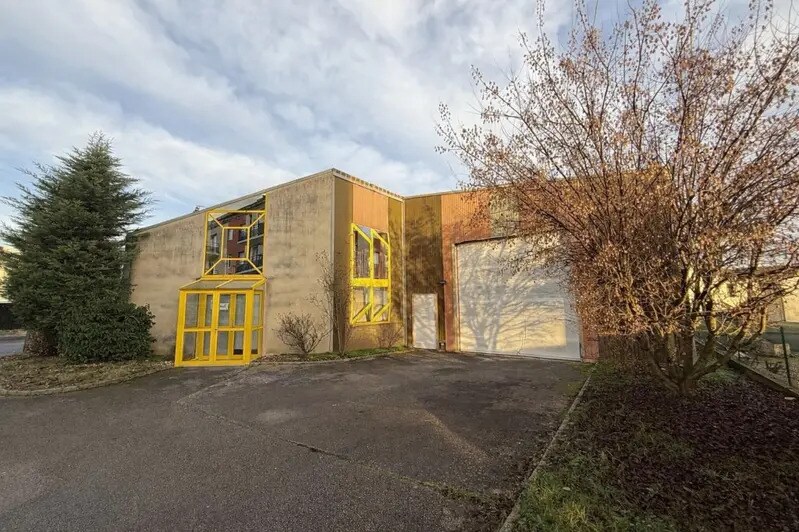 Local d'activités dans Chalon-sur-Saône à vendre Photo de l’immeuble– Image 1 sur 6