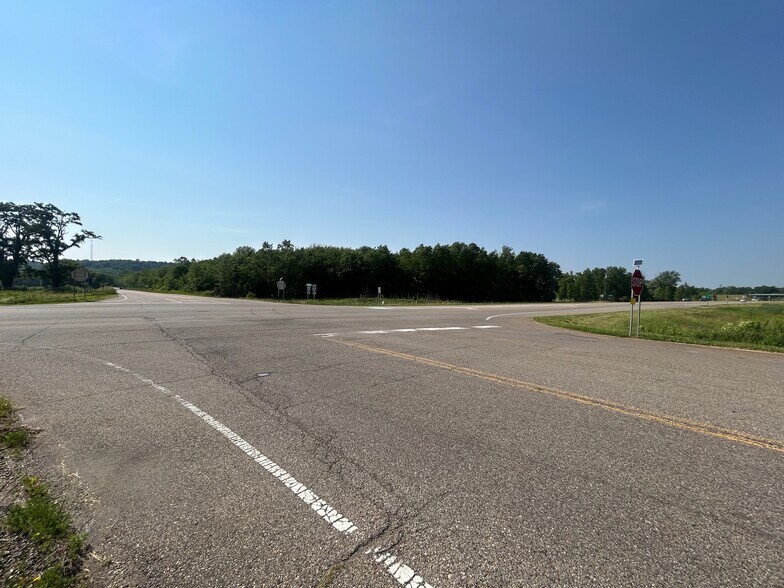 0 SR-60 at Raiders Rd, Dresden, OH à vendre - Photo de l’immeuble – Image 3 sur 10