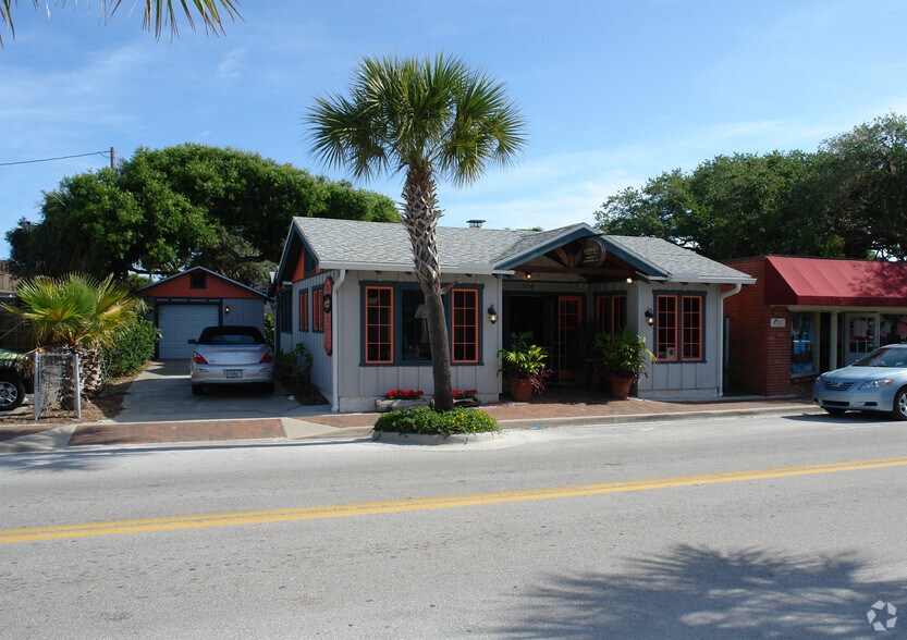 304 Flagler Ave, New Smyrna Beach, FL à vendre - Photo de l’immeuble – Image 3 sur 4