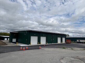 Plus de détails pour 21 Daniels Way, Cranston, RI - Industriel/Logistique à vendre