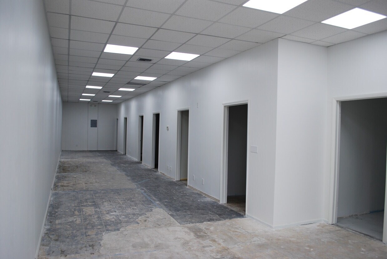 1703-1747 NW 38th Ave, Lauderhill, FL à louer Photo intérieure– Image 1 sur 1