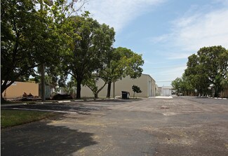 Plus de détails pour 815 NW 57th Ct, Fort Lauderdale, FL - Industriel/Logistique à louer