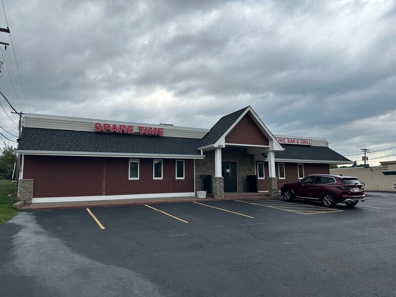 2850 William St, Buffalo, NY à vendre - Photo principale – Image 1 sur 29