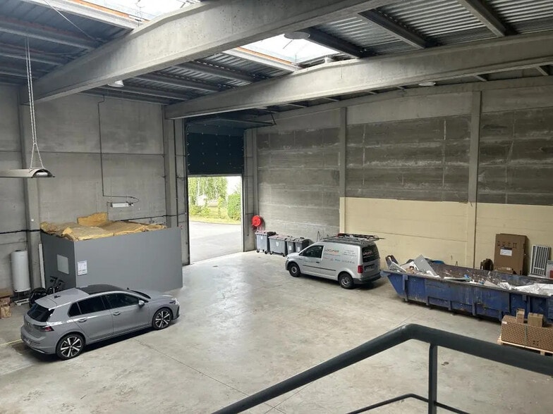 Bureau dans Mons-en-Baroeul à louer - Photo intérieure – Image 2 sur 3