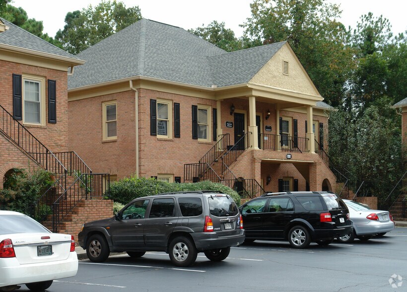 1851 Peeler Rd, Dunwoody, GA à vendre - Photo de l’immeuble – Image 3 sur 8